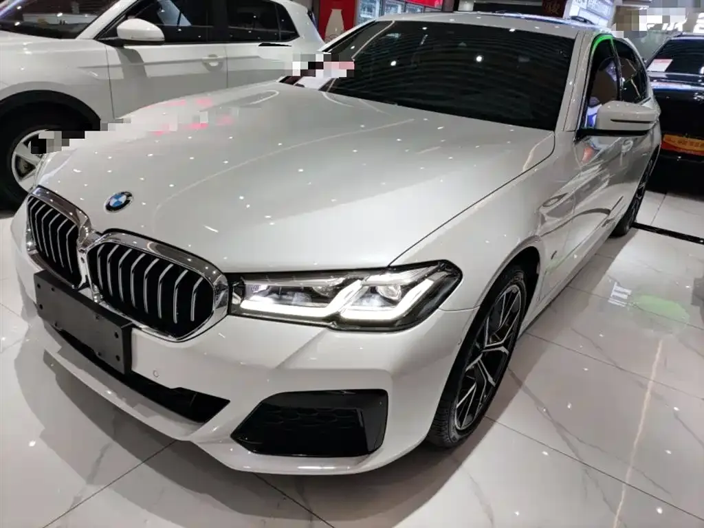 BMW 5 Series — фото 4