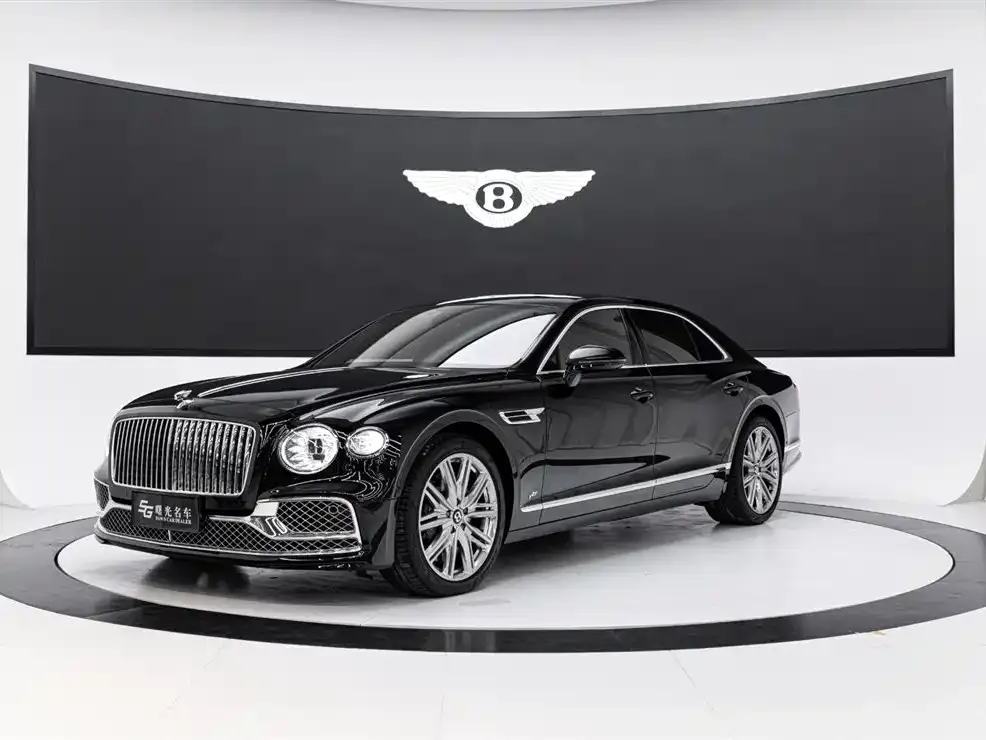 Bentley Flying Spur — фото 1