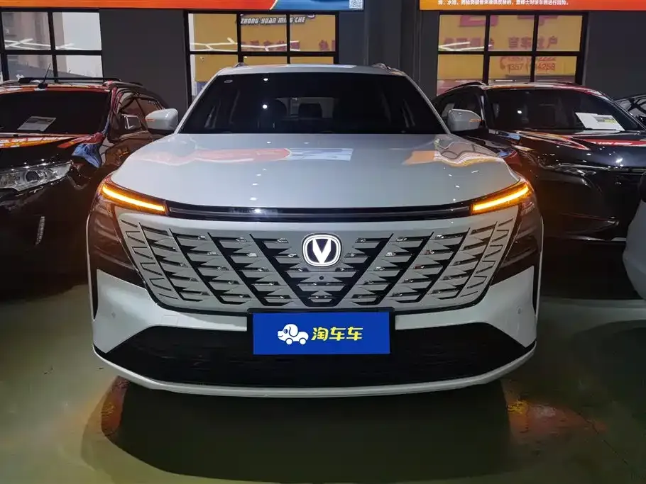 Changan CS75PLUS — фото 10
