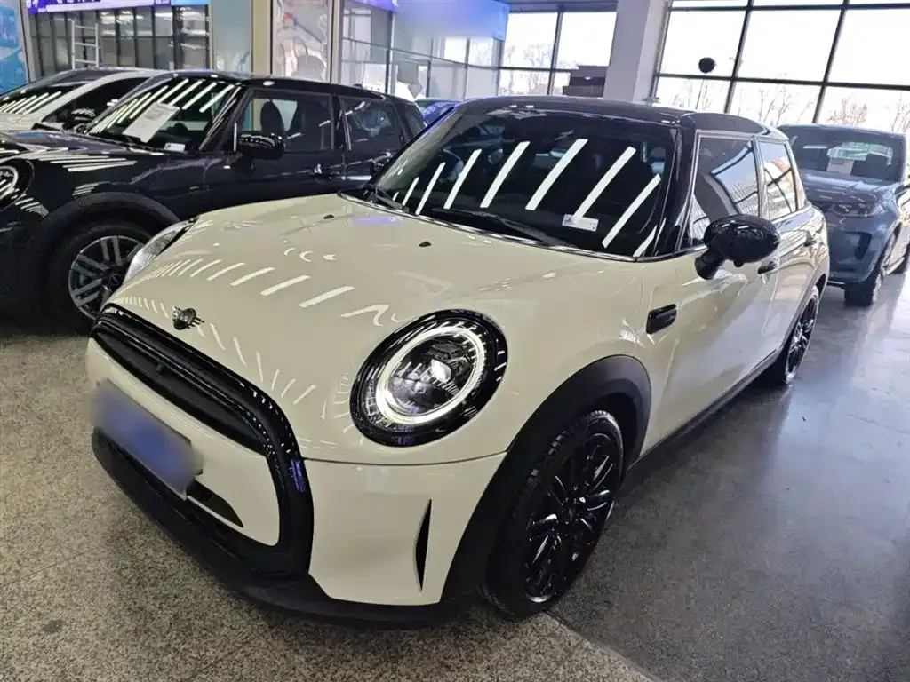 MINI Cooper (3-door) — фото 1