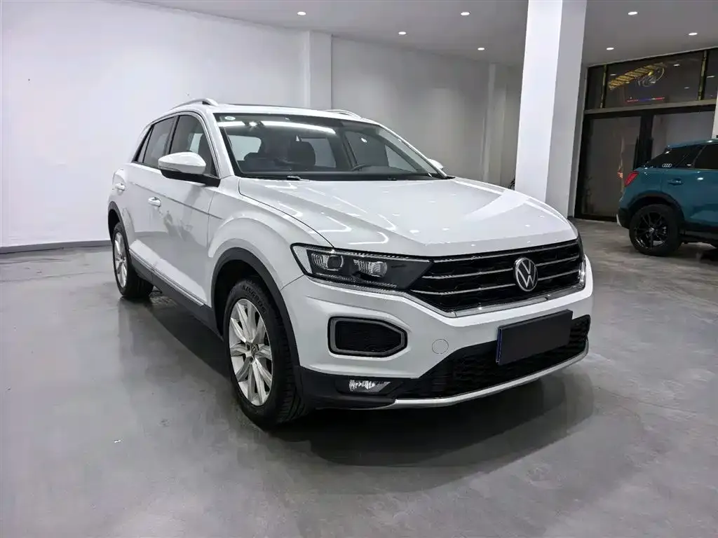 Volkswagen T-Roc — фото 4