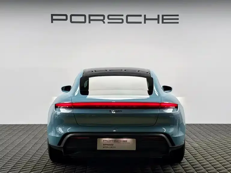 Porsche Taycan — фото 6