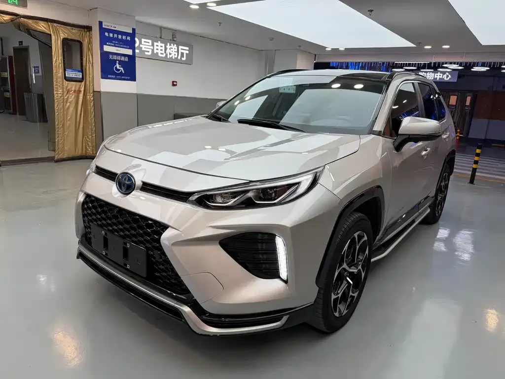Toyota Wildlander New Energy — фото 1