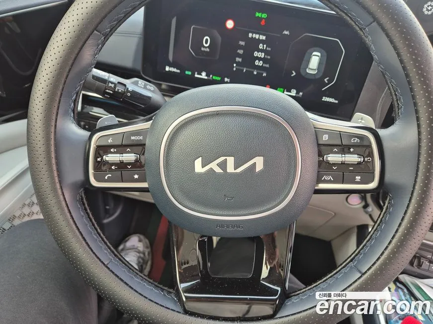Kia Carnival — фото 10