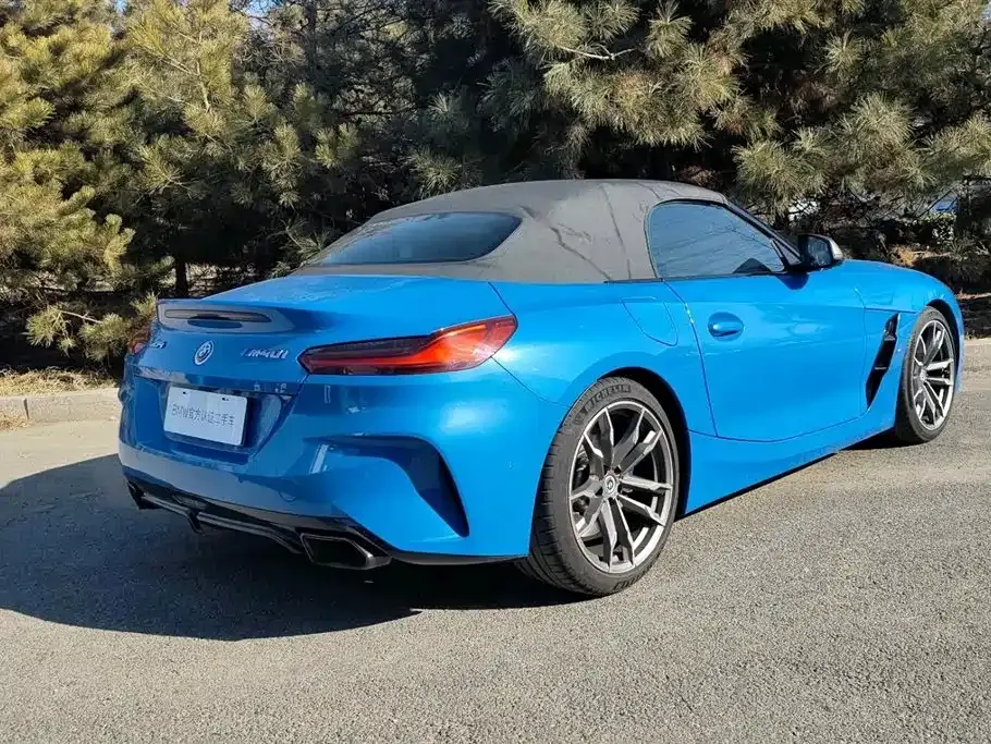 BMW Z4 — фото 9