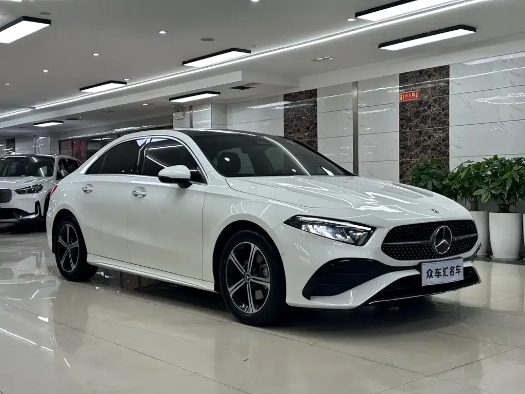 Mercedes-Benz A-Class — фото 9