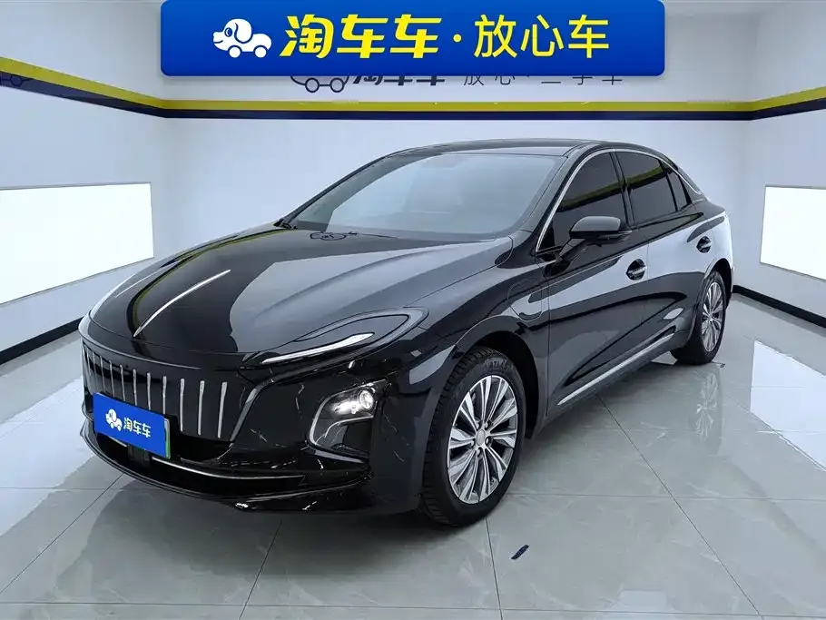 Hongqi E-QM5 — фото 1