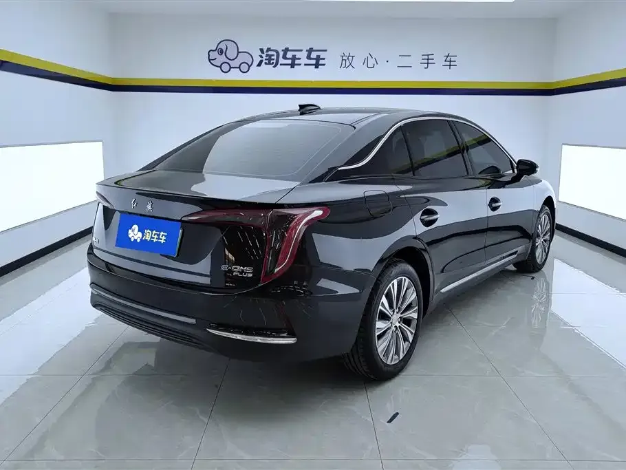 Hongqi E-QM5 — фото 3