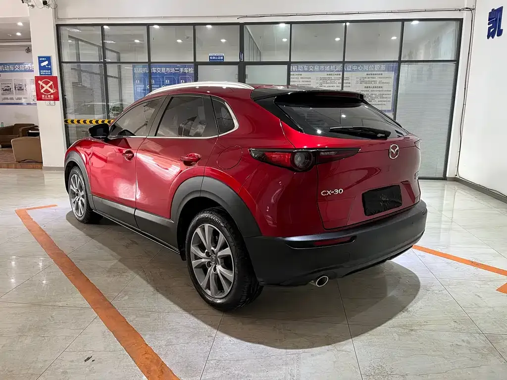 Mazda CX-30 — фото 2