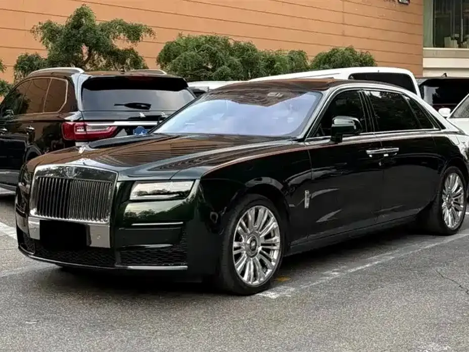 Rolls-Royce Ghost — фото 1