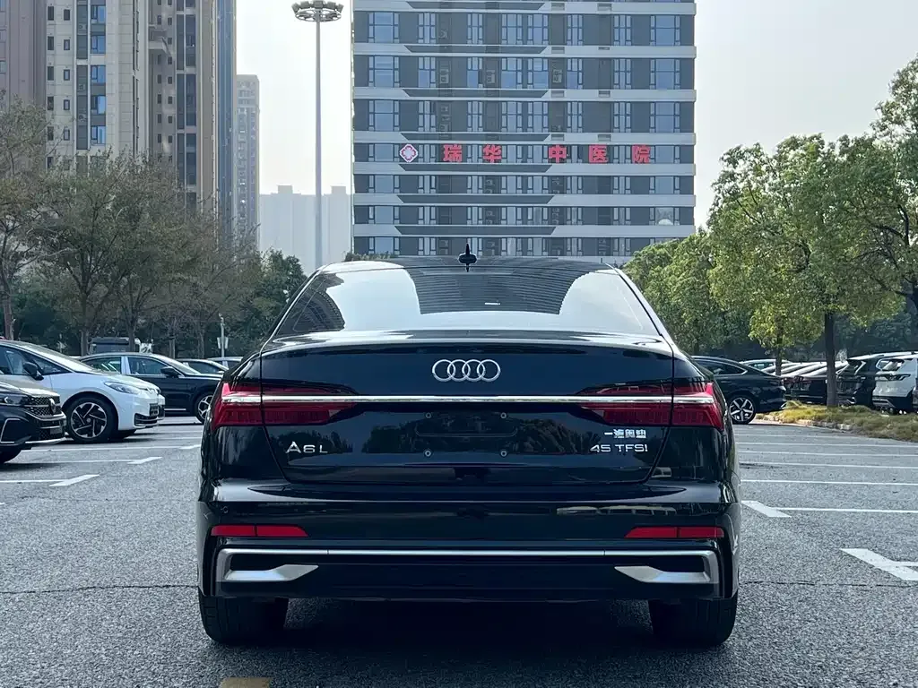 Audi A6L — фото 3
