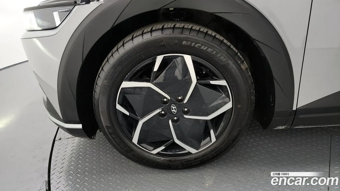 Hyundai Ioniq5 — фото 8
