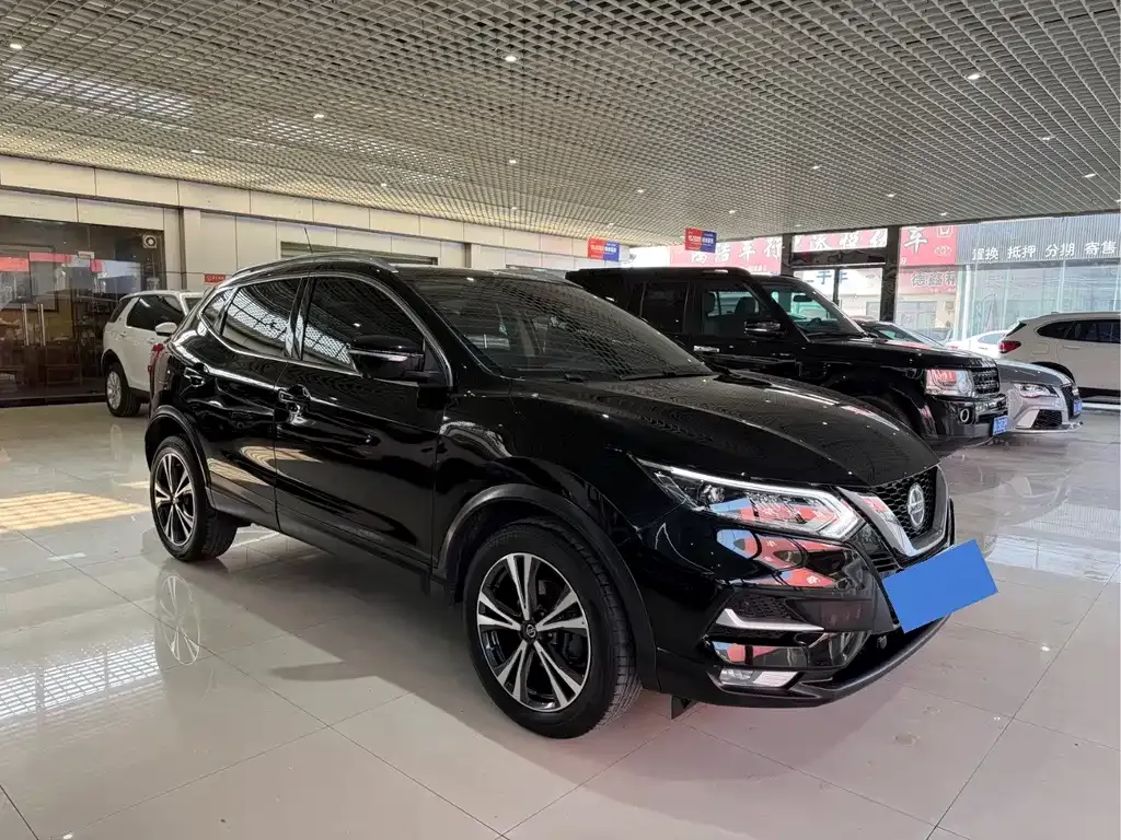 Nissan Qashqai — фото 10