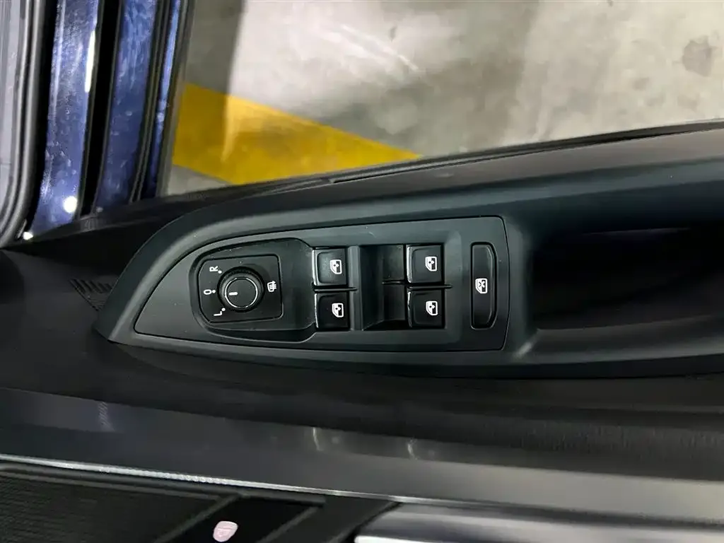 Volkswagen Passat — фото 2