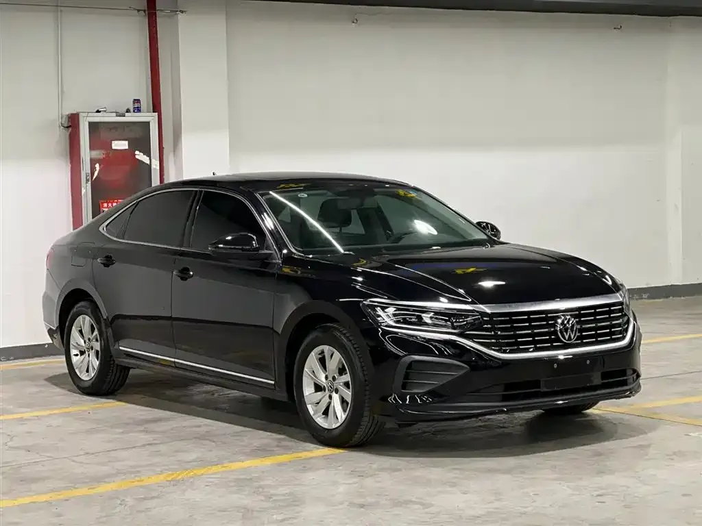 Volkswagen Passat — фото 5