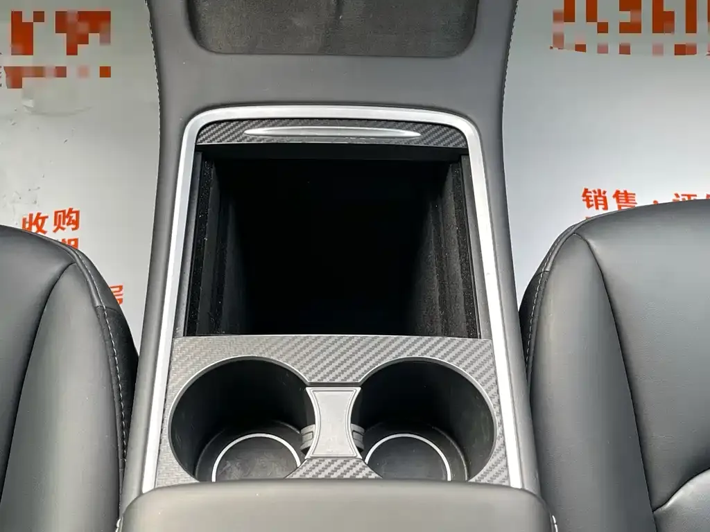Tesla Model 3 — фото 7
