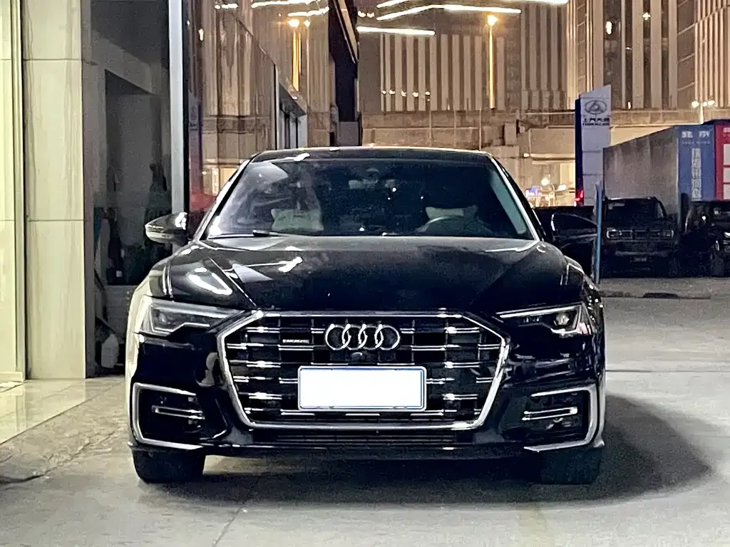 Audi A6L — фото 5
