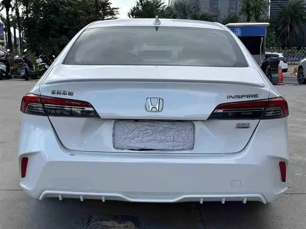 Honda Inspire — фото 6