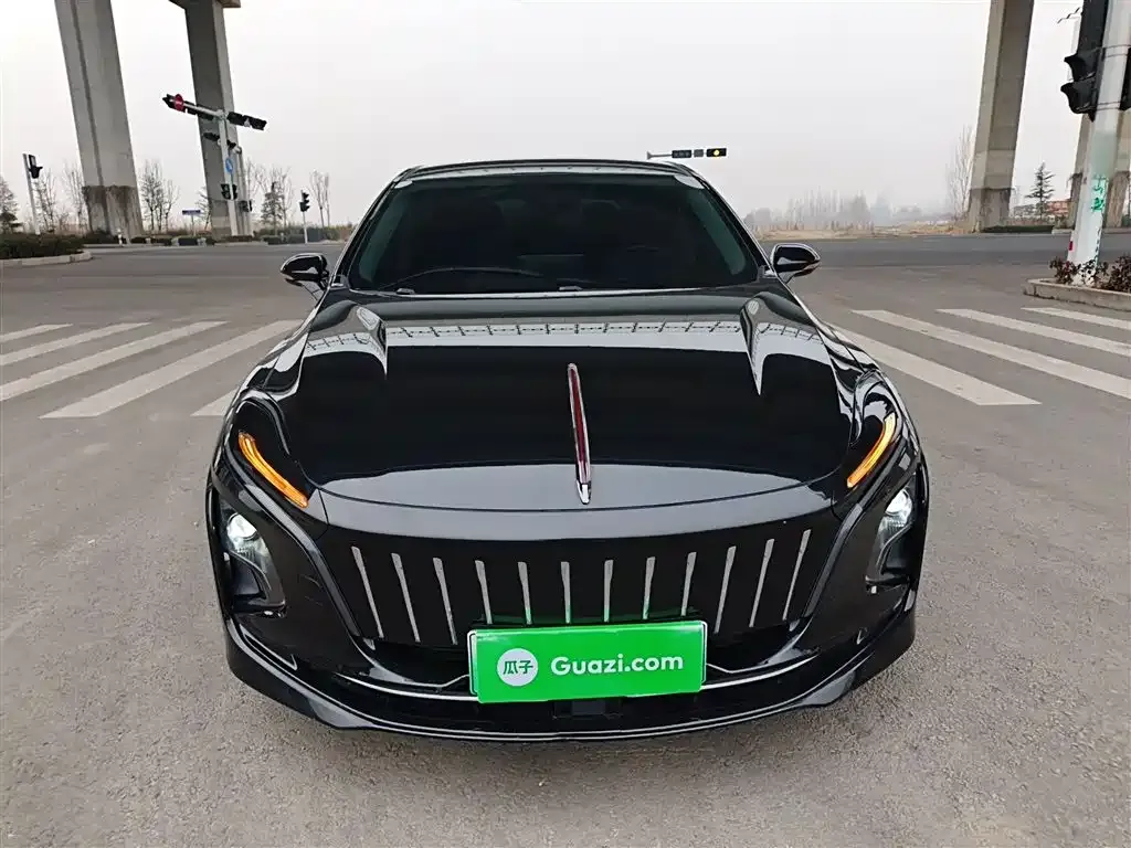 Hongqi E-QM5 — фото 4