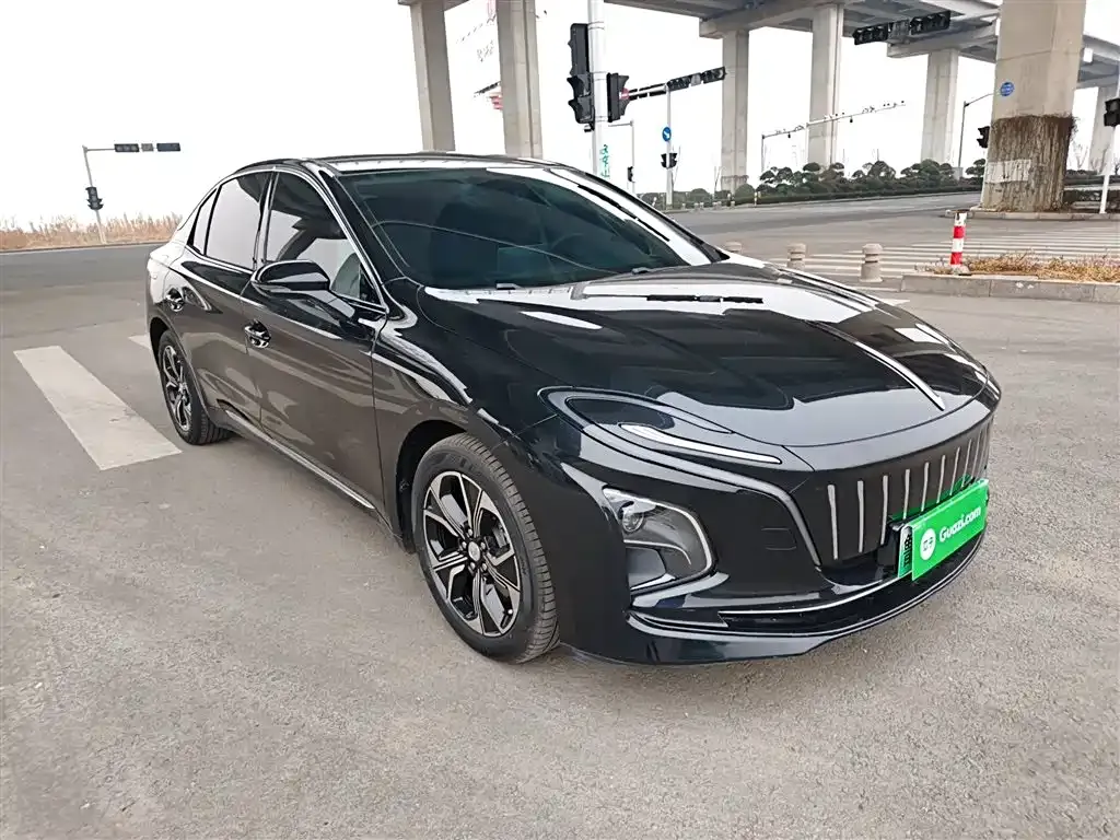 Hongqi E-QM5 — фото 9