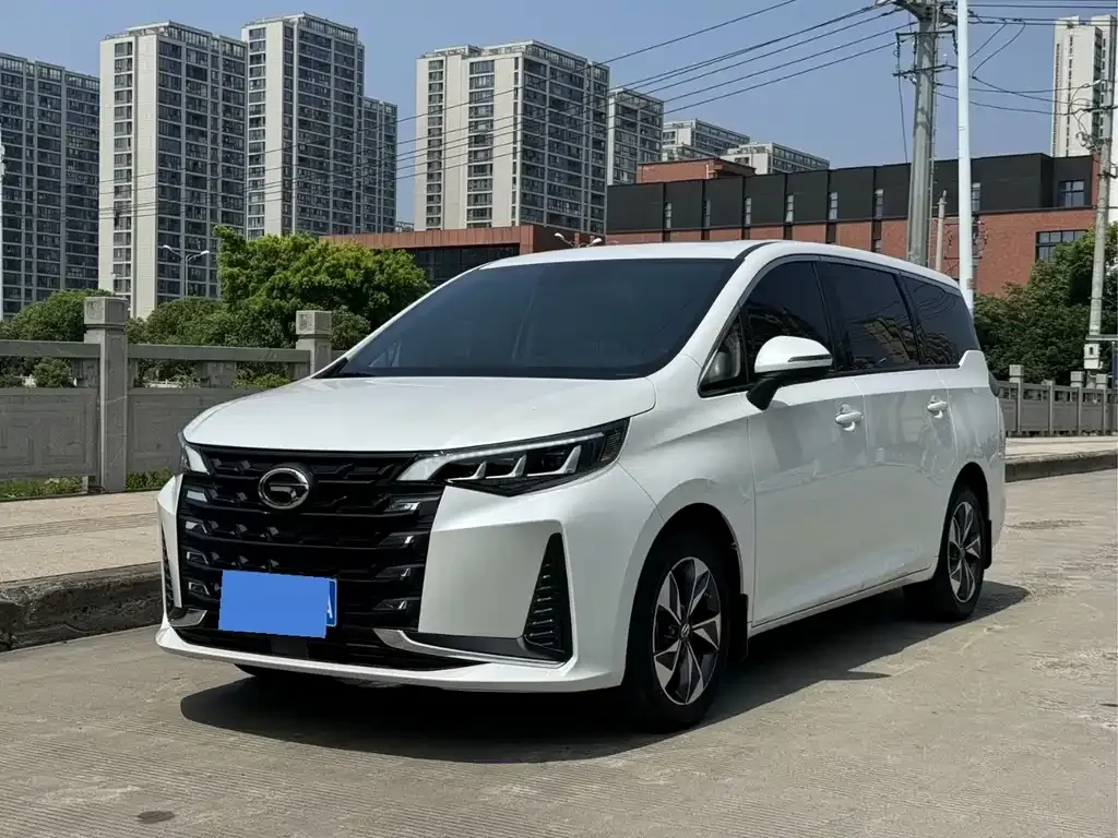 GAC Motor Trumpchi M6 — фото 1