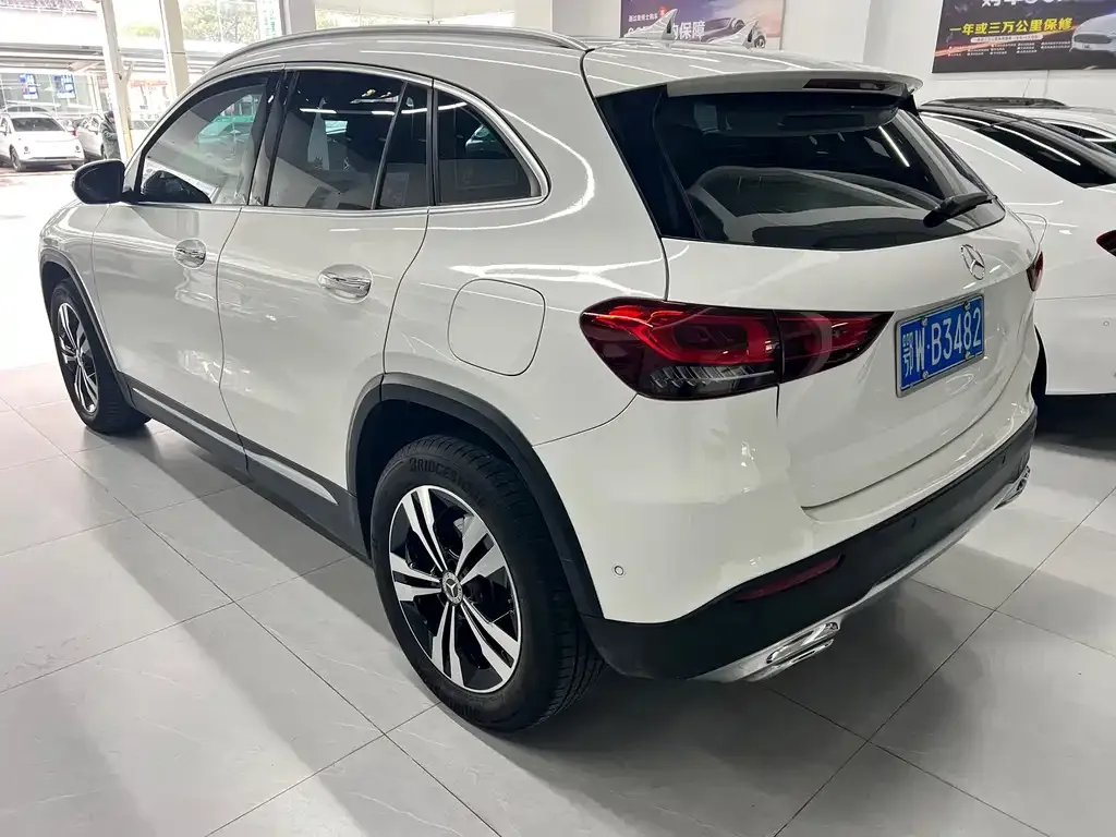 Mercedes-Benz GLA — фото 6