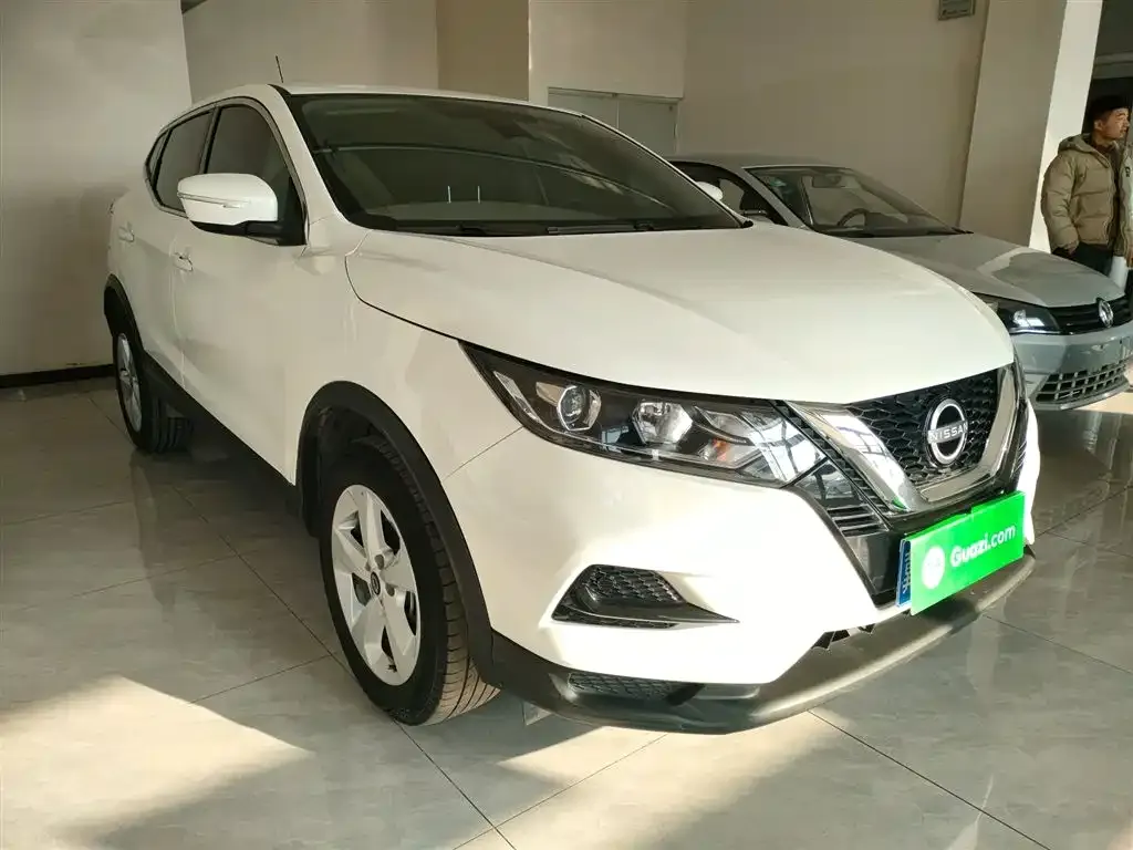 Nissan Qashqai — фото 10