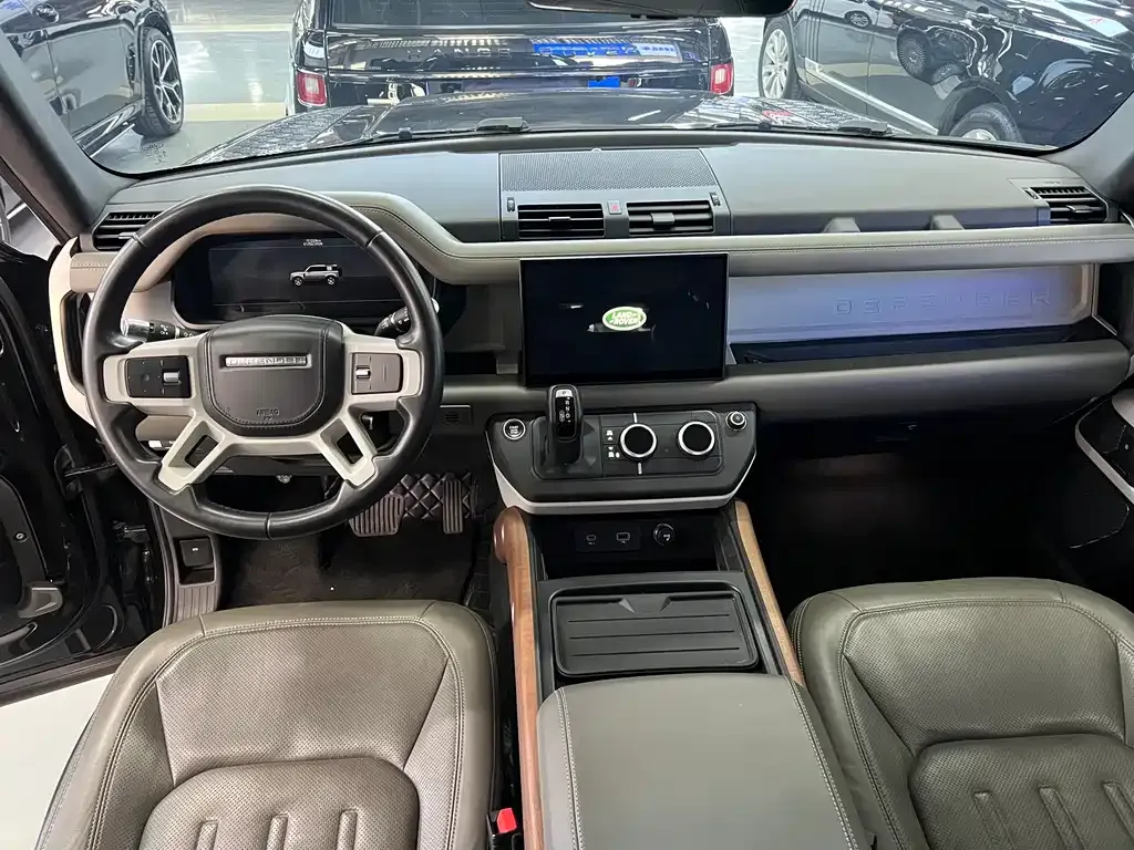 Land Rover Defender — фото 7