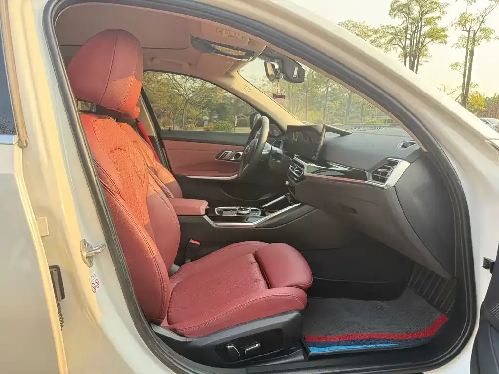 BMW i3 — фото 8