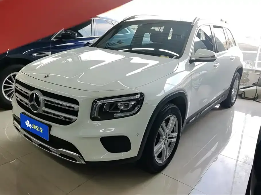Mercedes-Benz GLB — фото 1