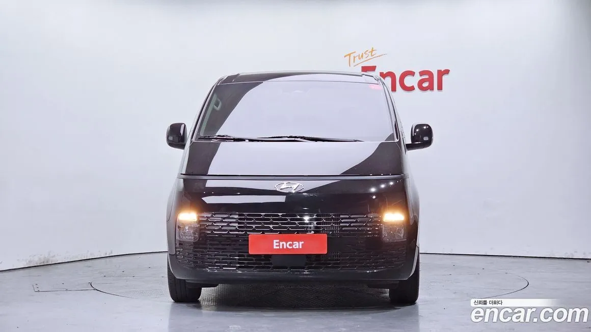Hyundai Staria — фото 3