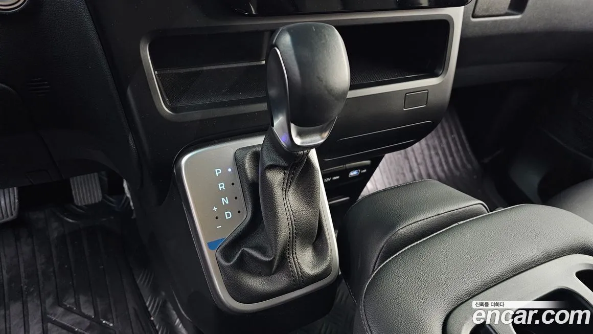 Hyundai Staria — фото 9