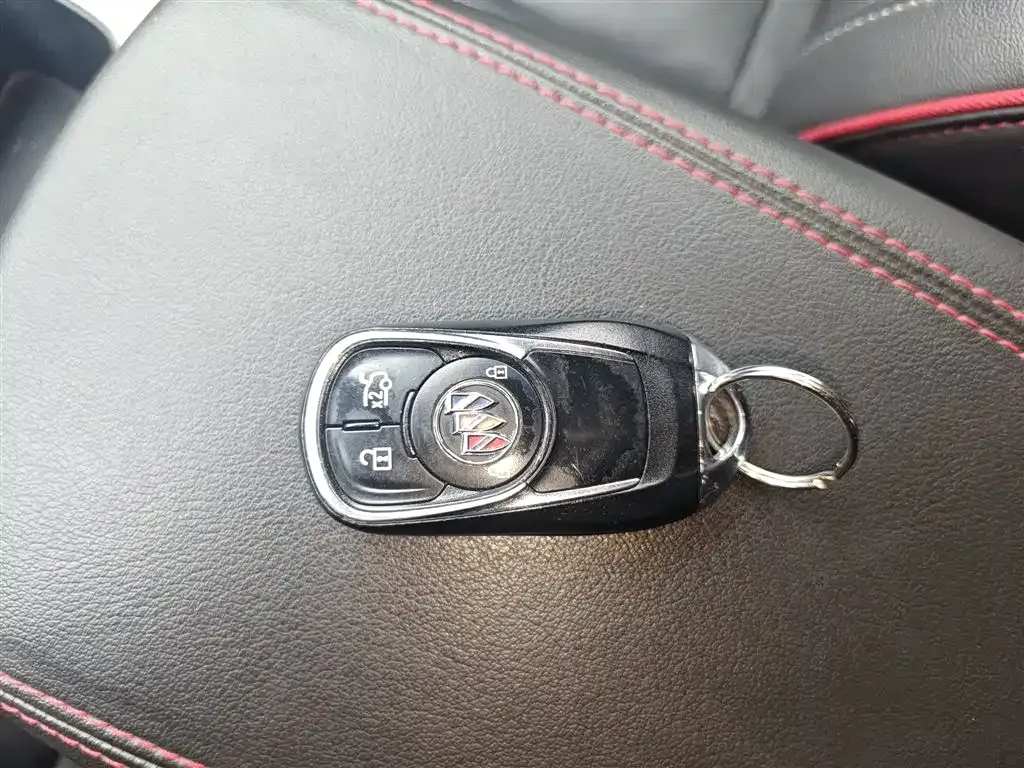 Buick Regal — фото 8