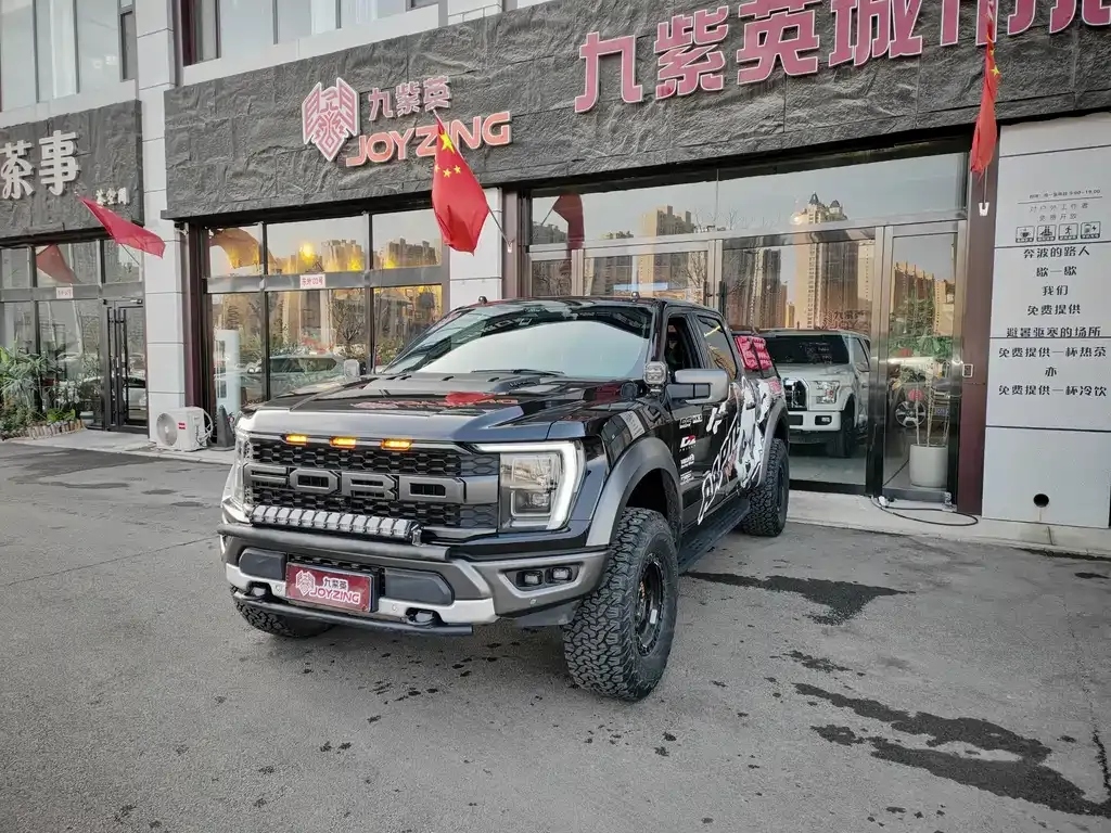 Ford F-150 Raptor — фото 1