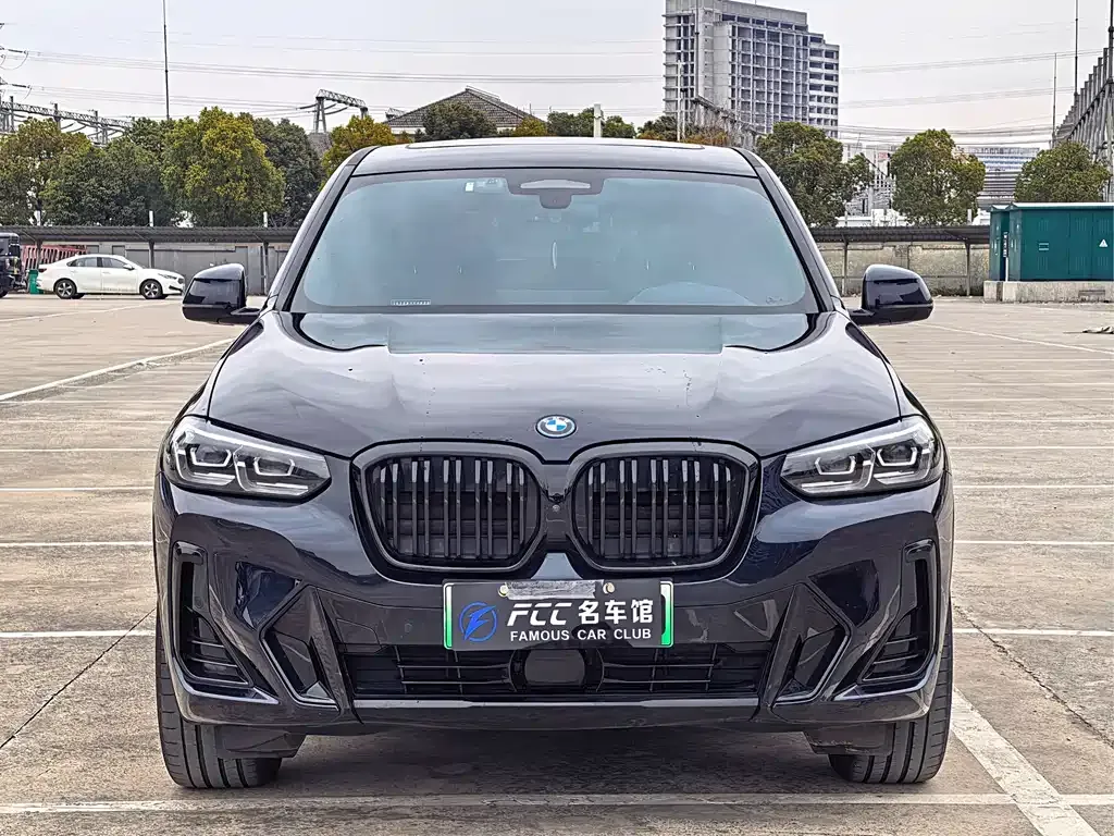 BMW iX3 — фото 8