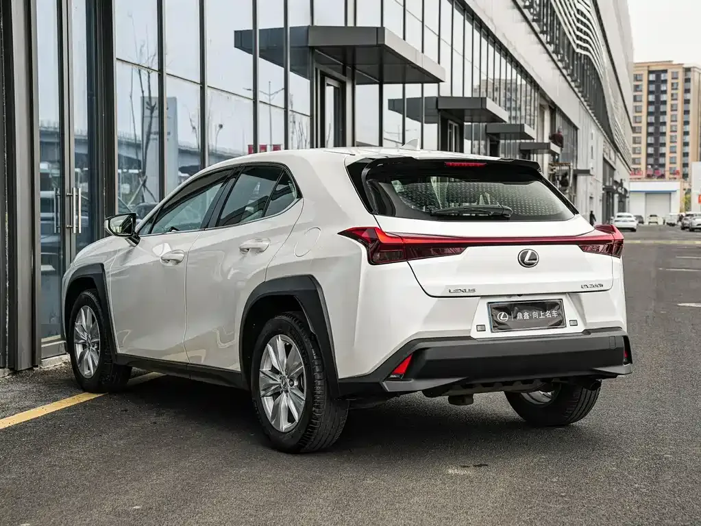 Lexus UX — фото 5