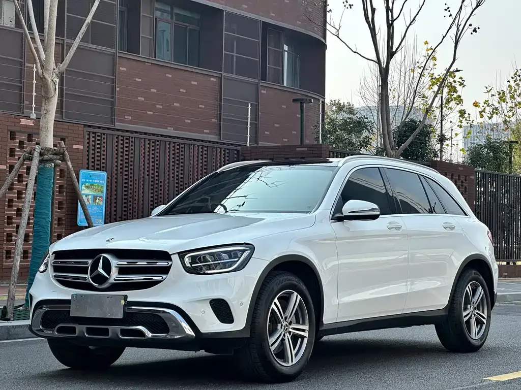 Mercedes-Benz GLC — фото 1