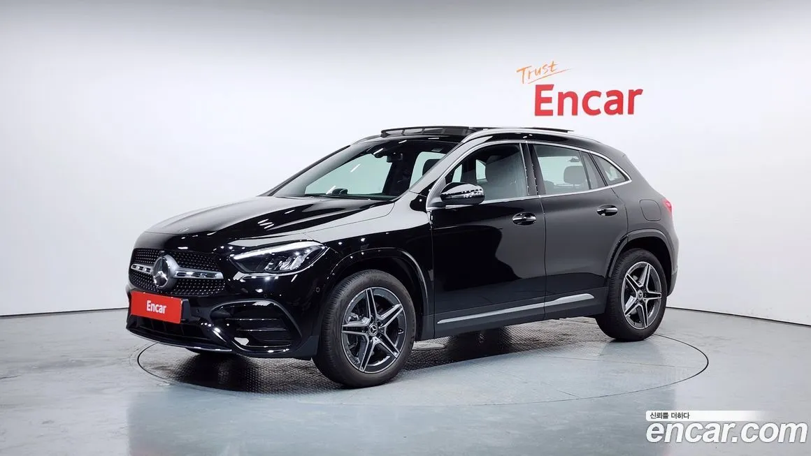 Mercedes-Benz GLA-Class — фото 1