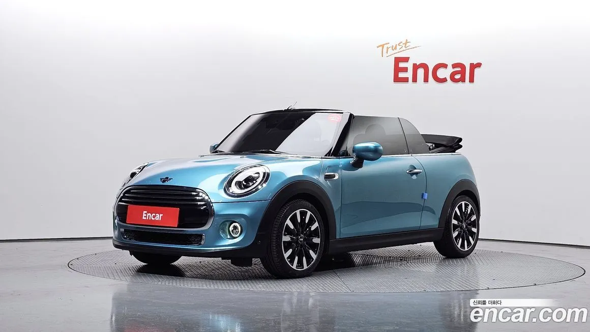 Mini Cooper Convertible — фото 1