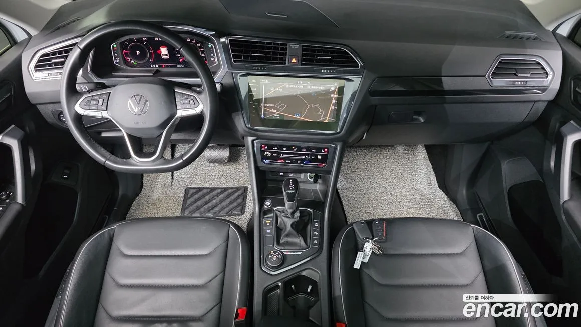 Volkswagen Tiguan — фото 7