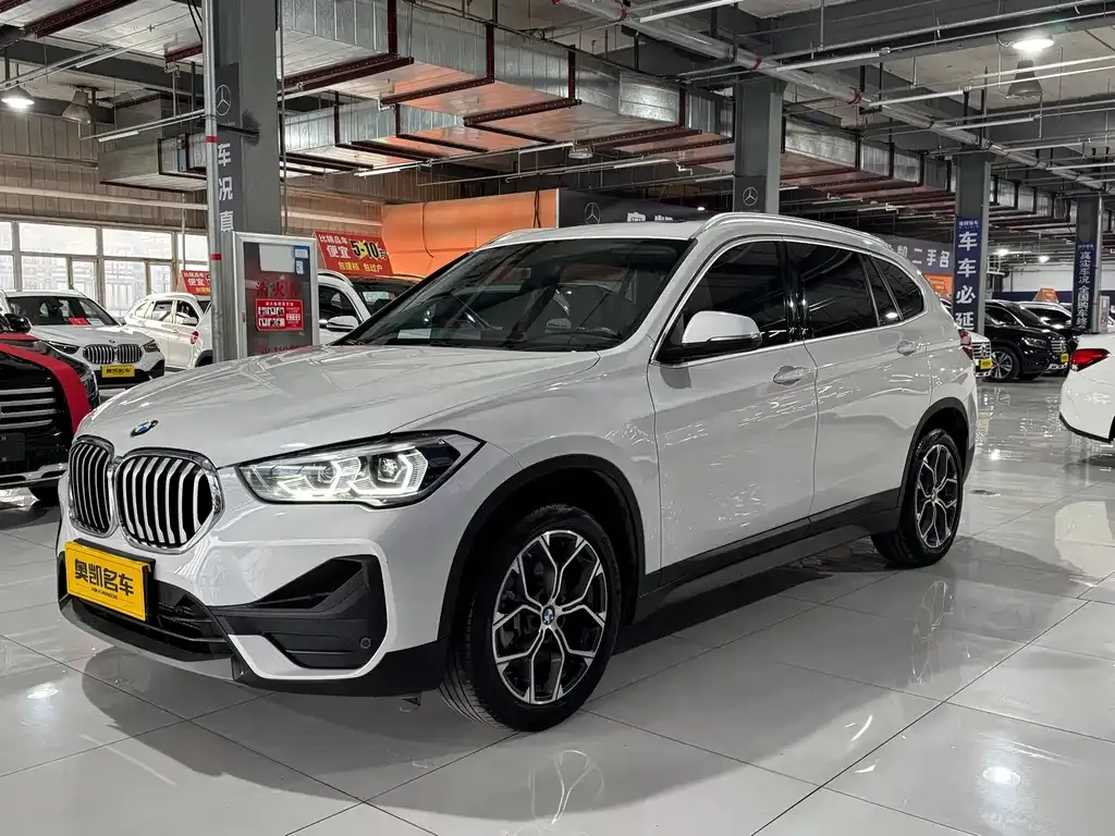 BMW X1 — фото 2