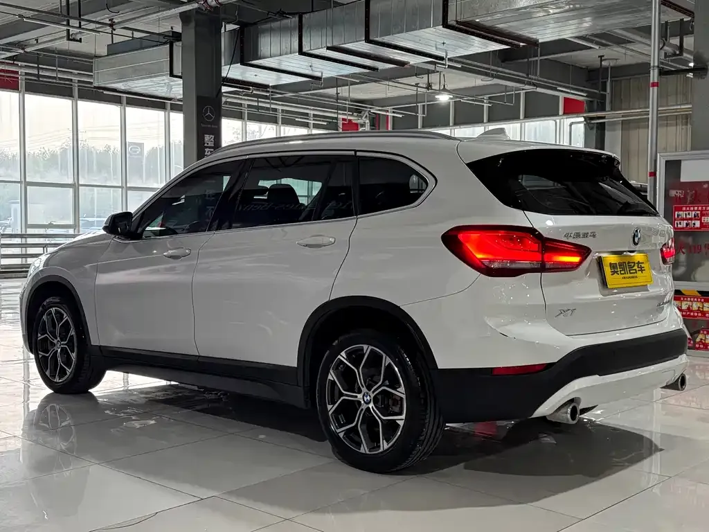 BMW X1 — фото 3