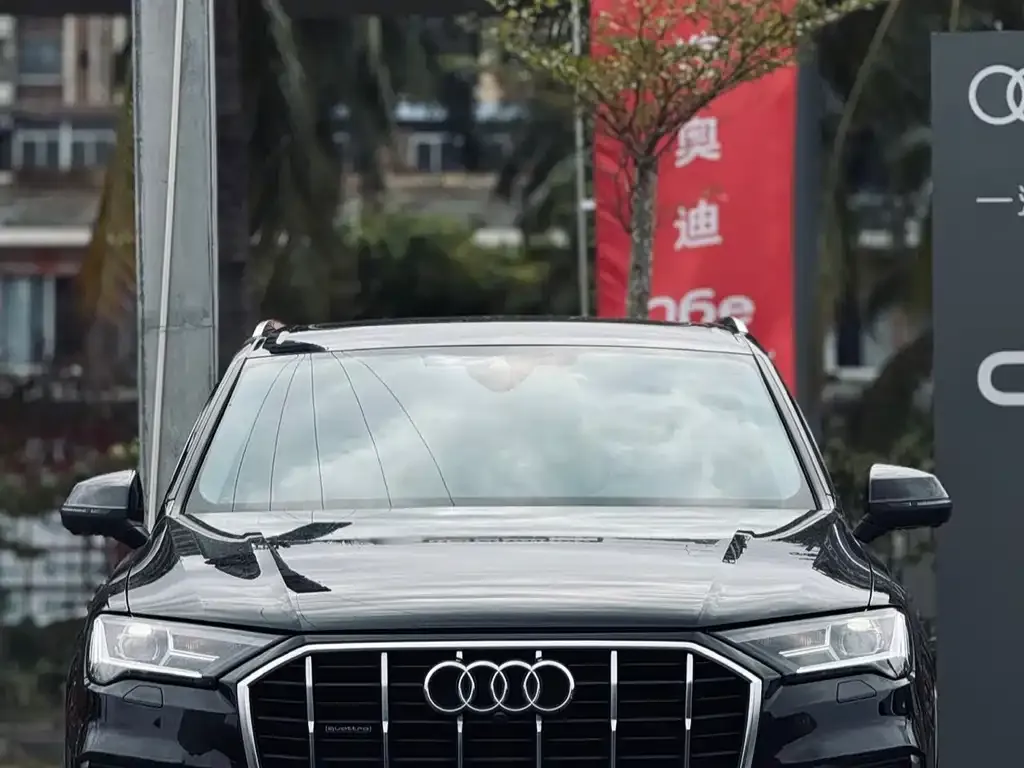 Audi Q7 — фото 6
