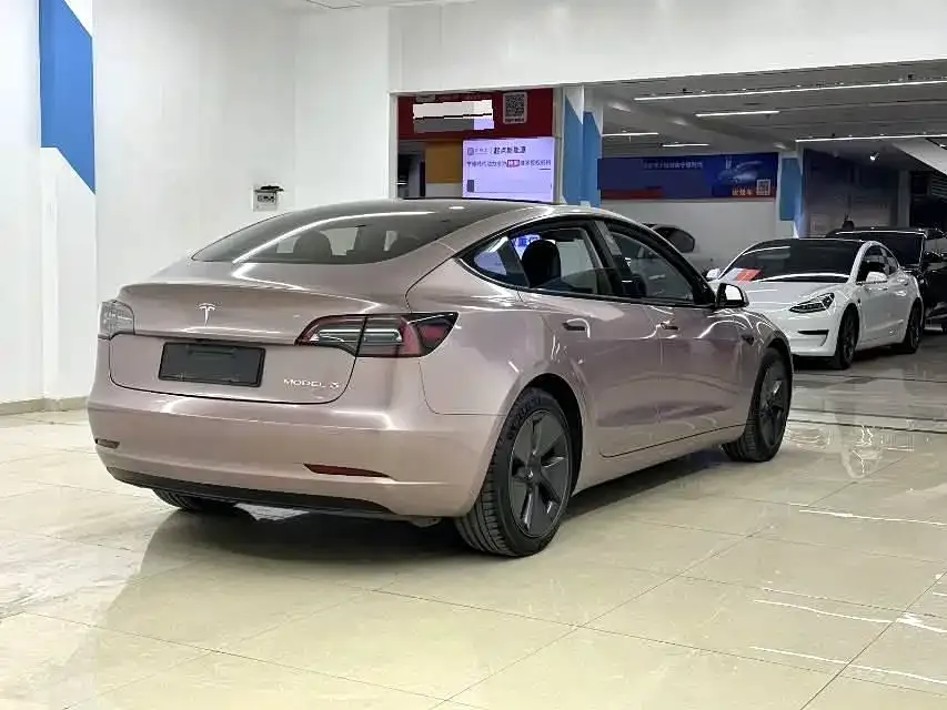 Tesla Model 3 — фото 4