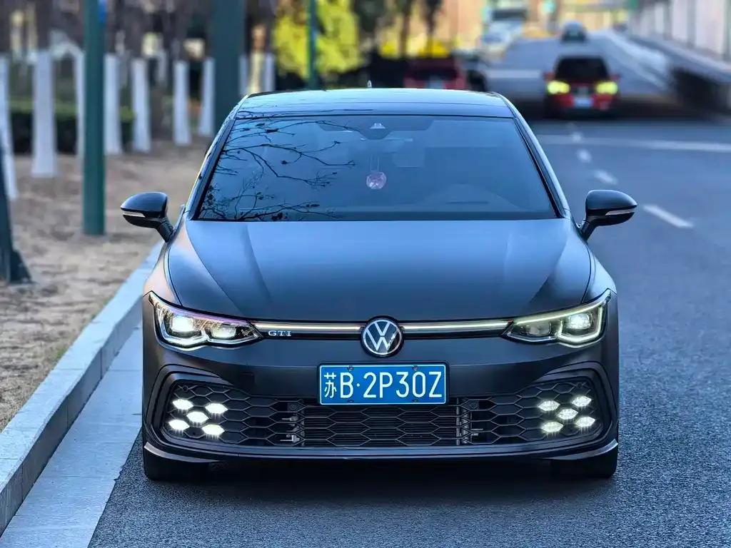 Volkswagen Golf GTI — фото 3