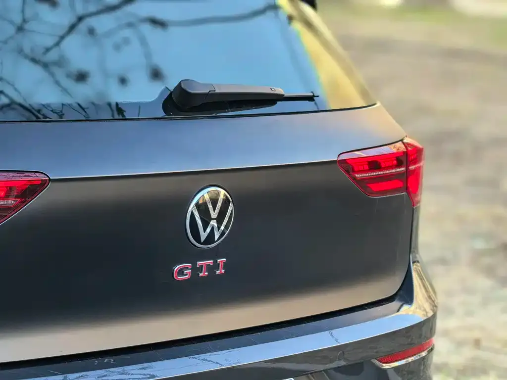 Volkswagen Golf GTI — фото 2