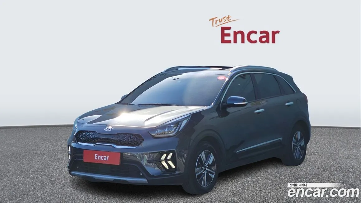Kia Niro — фото 1
