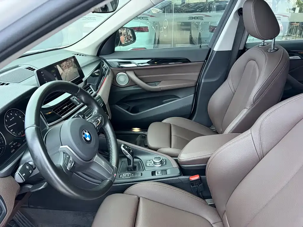 BMW X1 — фото 10