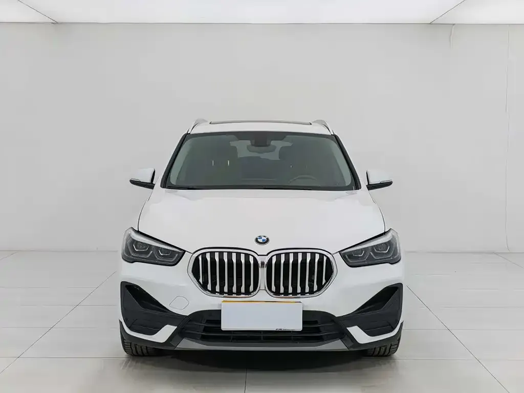 BMW X1 — фото 8