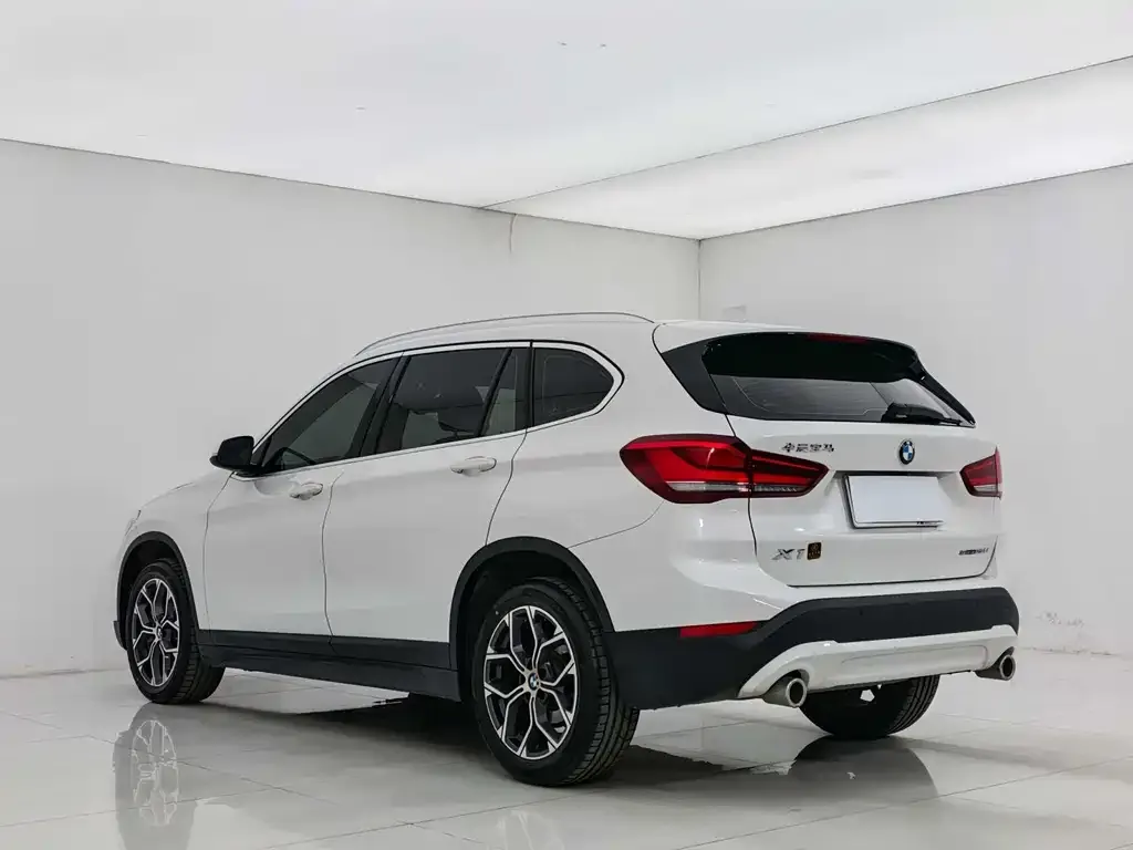 BMW X1 — фото 4